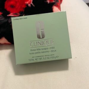 CLINIQUE 3 little soaps- mild